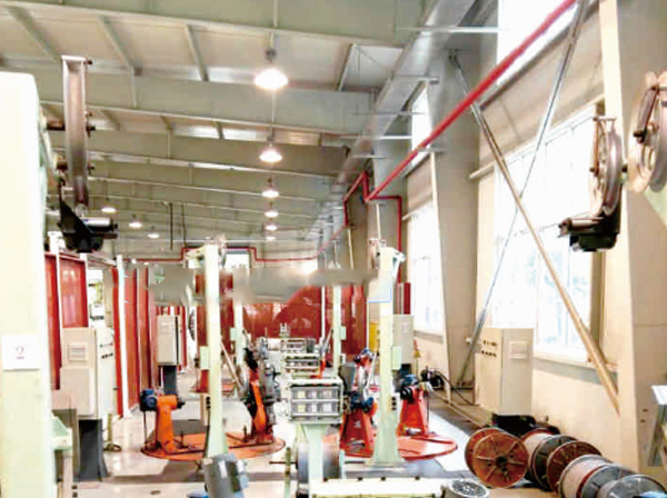 CPD-Φ1250盘绞履带牵引型成缆机